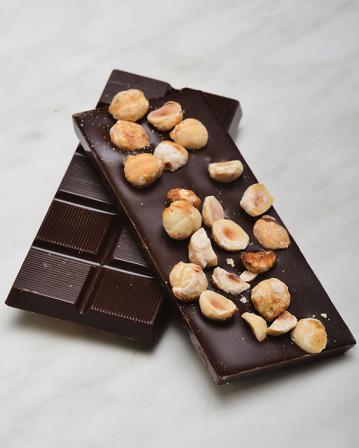 Pure chocolade met hazelnoot